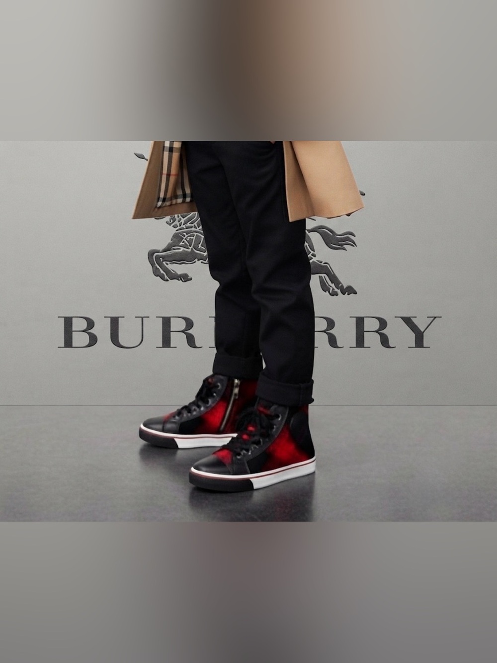 Authentic Burberry luxury designer kids signature high top boys plaid sneakers 2